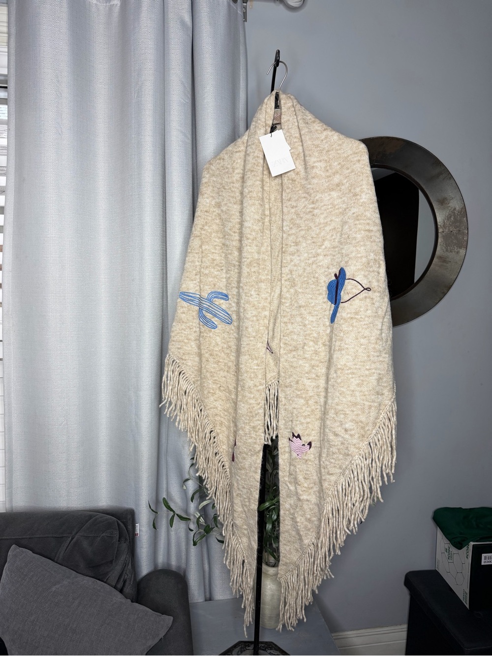 NWT Zara Woman Accessories Bloggers Fav EMBROIDERED FRINGED SHAWL Horse Western - Picture 8 of 14